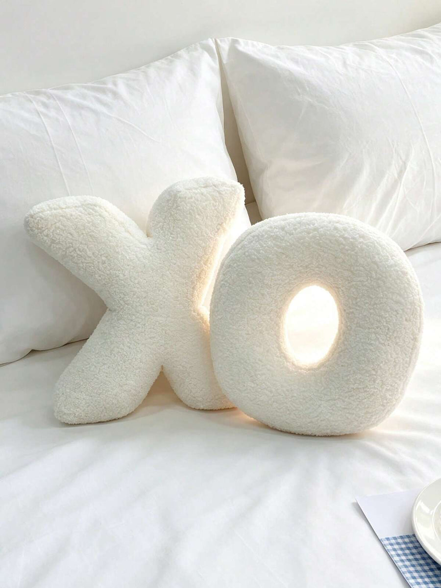 1pc French Cream Style XO Letter Shaped Throw Pillow Cover, Soft & Comfortable Material, Suitable For Fresh Ins Style Living Room & Bedroom, Decorative Cushion Cover, White